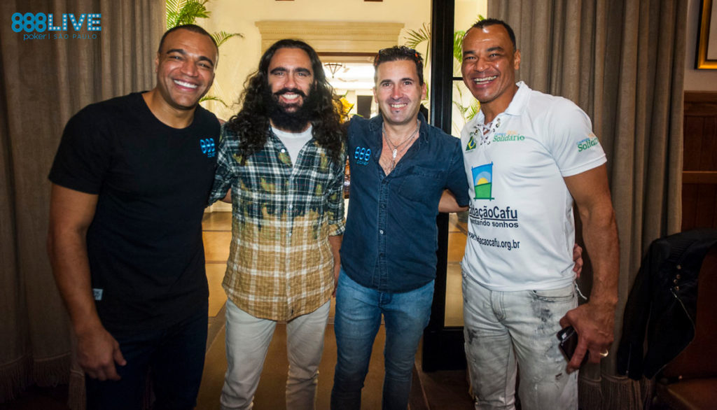 Denílson, Sorín, Gabriel Lo Valvo e Cafú - 888Live Sao Paulo (foto: Joe Giron)