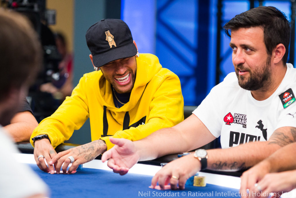 Neymar e André Akkari - EPT Barcelona