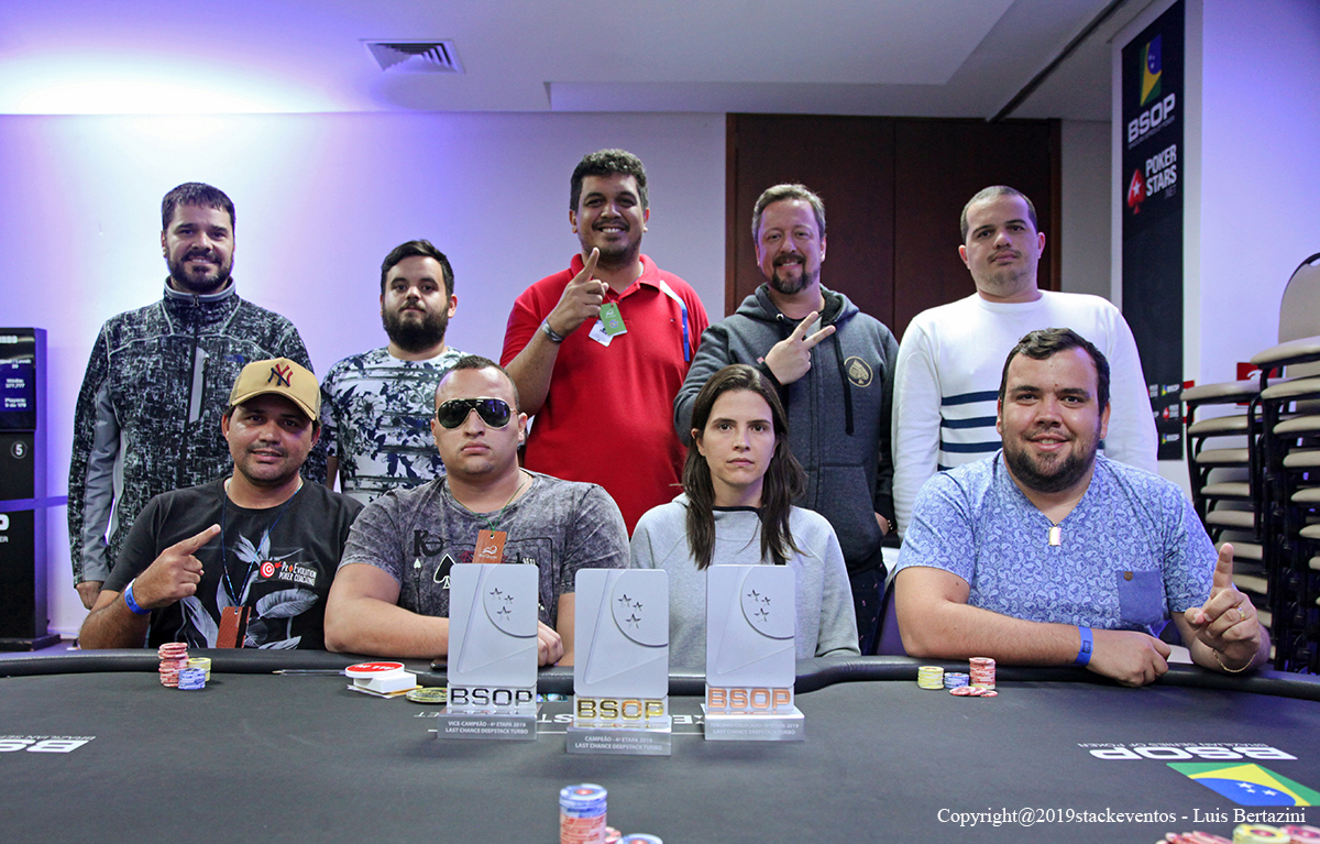 Mesa final do Last Chance do Deepstack Turbo do BSOP Rio Quente