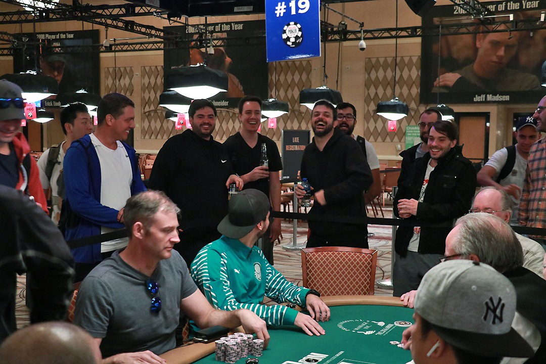 Marcelo Giordano e torcida - Evento 12 - WSOP