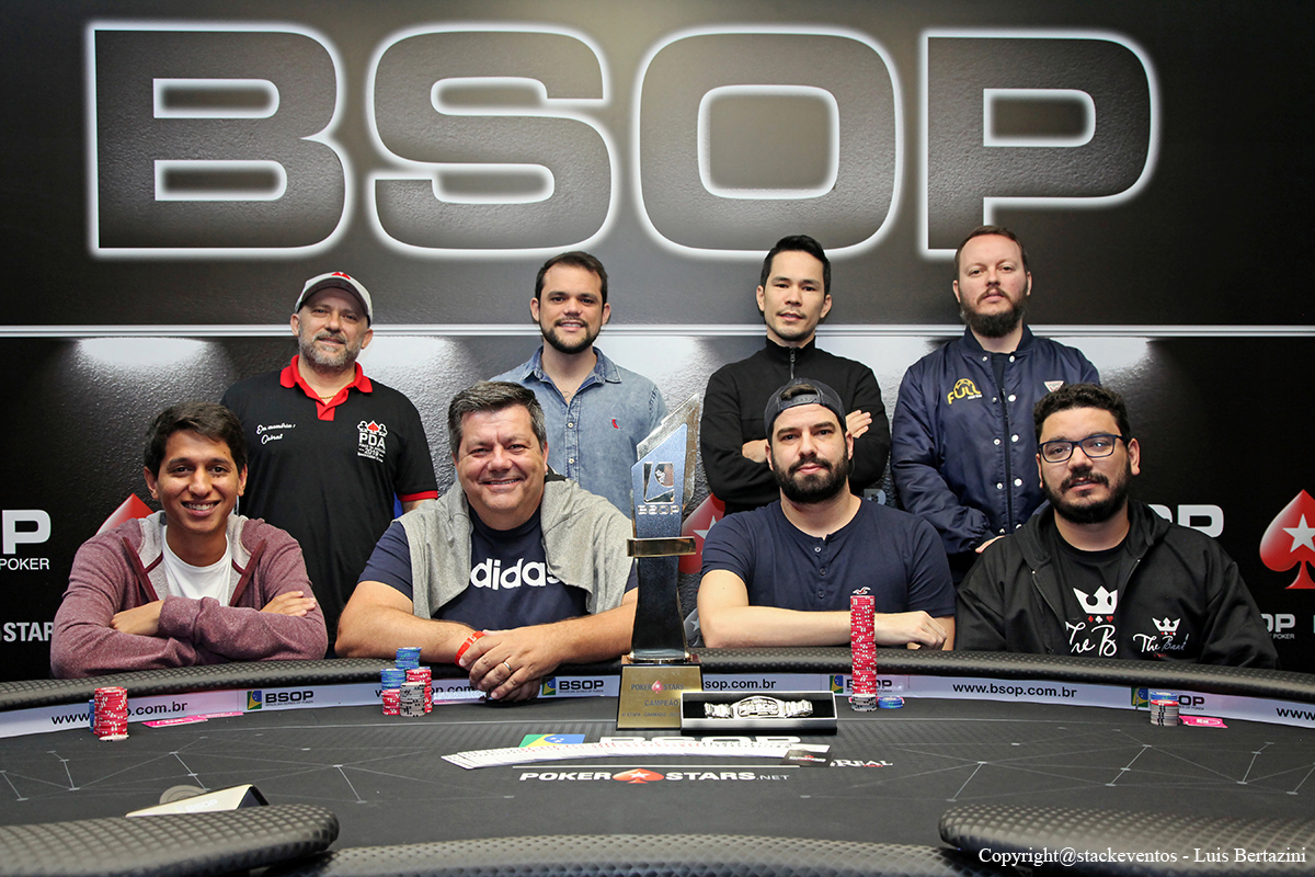 Mesa Final do Main Event do BSOP Gramado