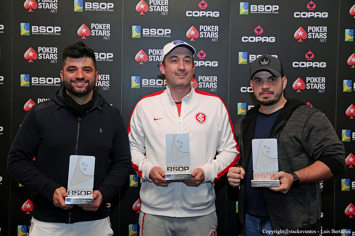 Pódio do Turbo Knockout do BSOP Gramado