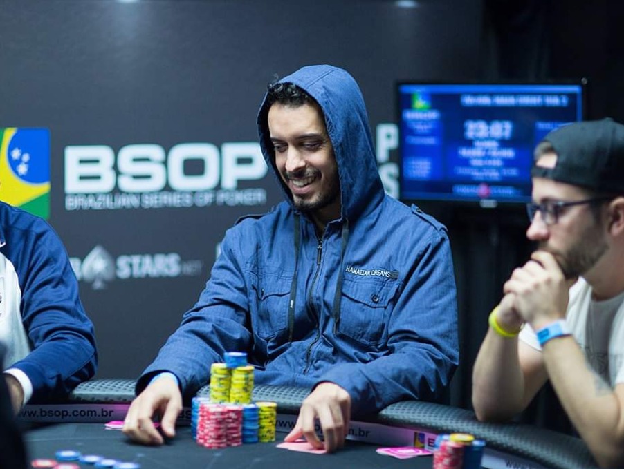 Alex Bez foi campeão da segunda edição do Main Event do BSOP Online