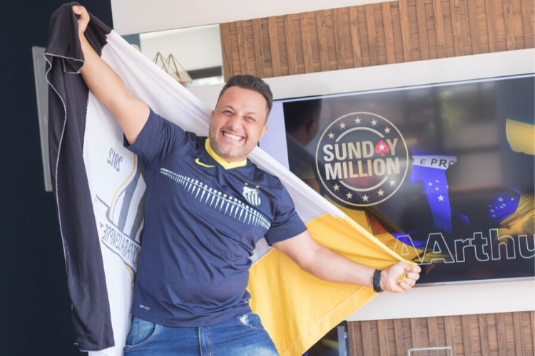 O atual campeão do Sunday Million de Aniversário é brasileiro