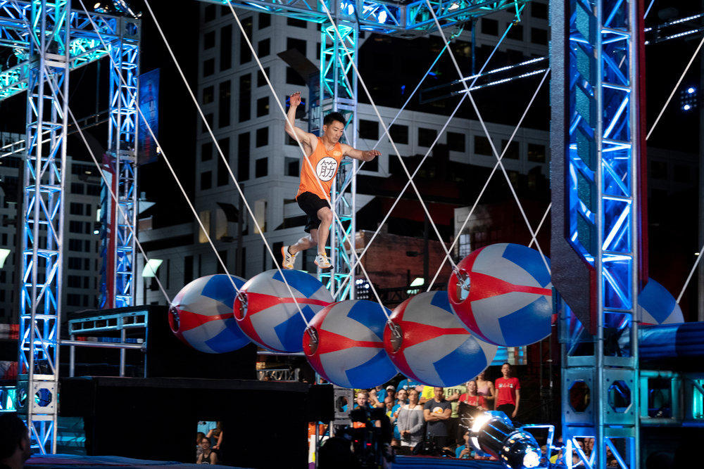 Exemplo de obstáculo do American Ninja Warrior (Foto: Dennis Mong/NBC)