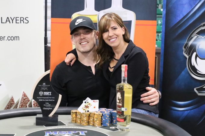 Alex Foxen e Kristen Bicknell no heads-up do MSPT