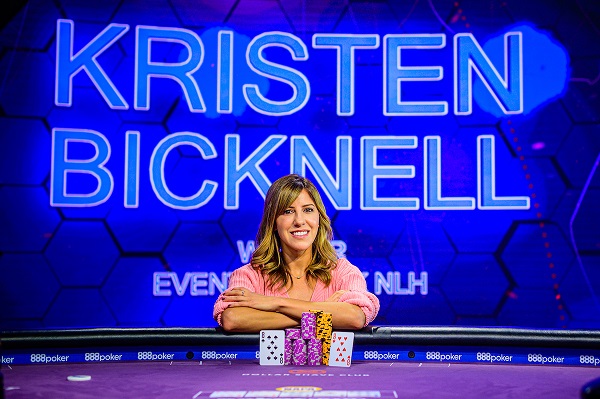 Kristen Bicknell logo após faturar a maior premiação da carreira (Foto: PokerCentral)