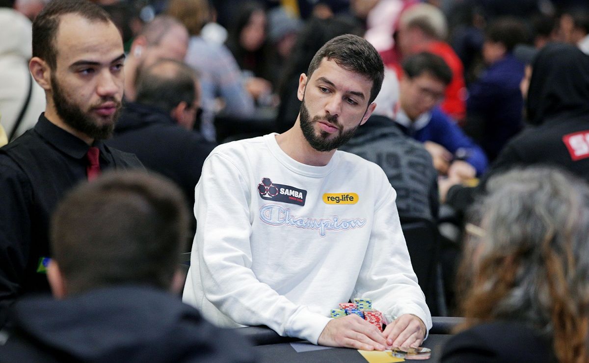 Bernardo Soares ficou a uma posição do título do Sunday Million