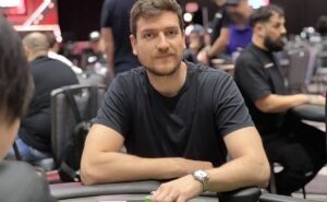 Rodrigo Selouan vai brigar pelo título e pela forra de mais de US$ 400 mil