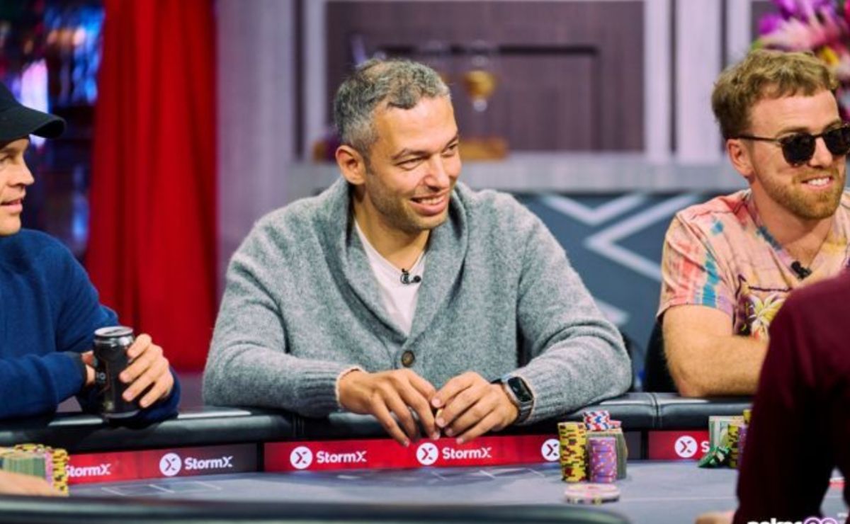 Sameh Elamawy fez uma jogada que deixou os jogadores do High Stakes Poker surpresos (Foto: PokerGO)