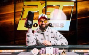 Daniel Negreanu conquistou seu quarto troféu live em 2024 (Foto: PokerGO)