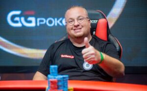 Leo Rizzo lidera os nove finalistas do torneio