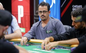 Iago Savino está em sua primeira decisão no valioso torneio