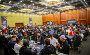 Os salões do BSOP Millions seguem lotados