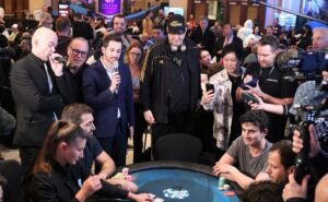 Phil Hellmuth sofreu com o river (Foto: Reprodução/X @WSOP)