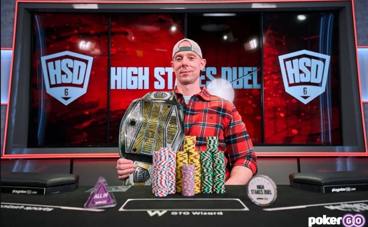Matt Berkey foi nomeado campeão do High Stakes Duel 6 (Foto: PokerGO)