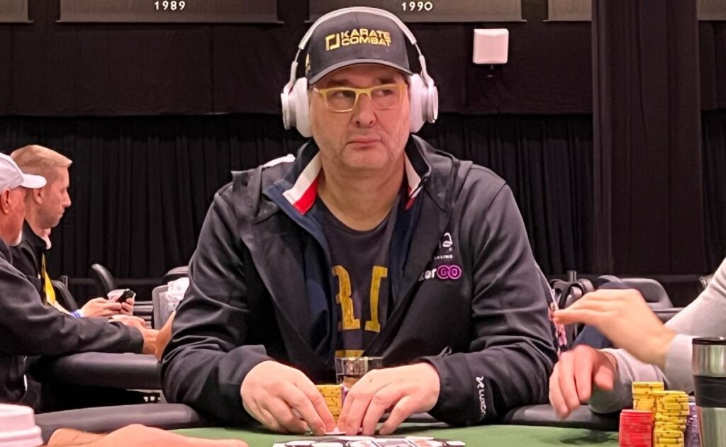 Phil Hellmuth não estará no principal torneio do poker em 2025
