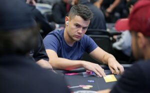Gustavo Mastelotto se destacou na quinta (27) de PokerStars