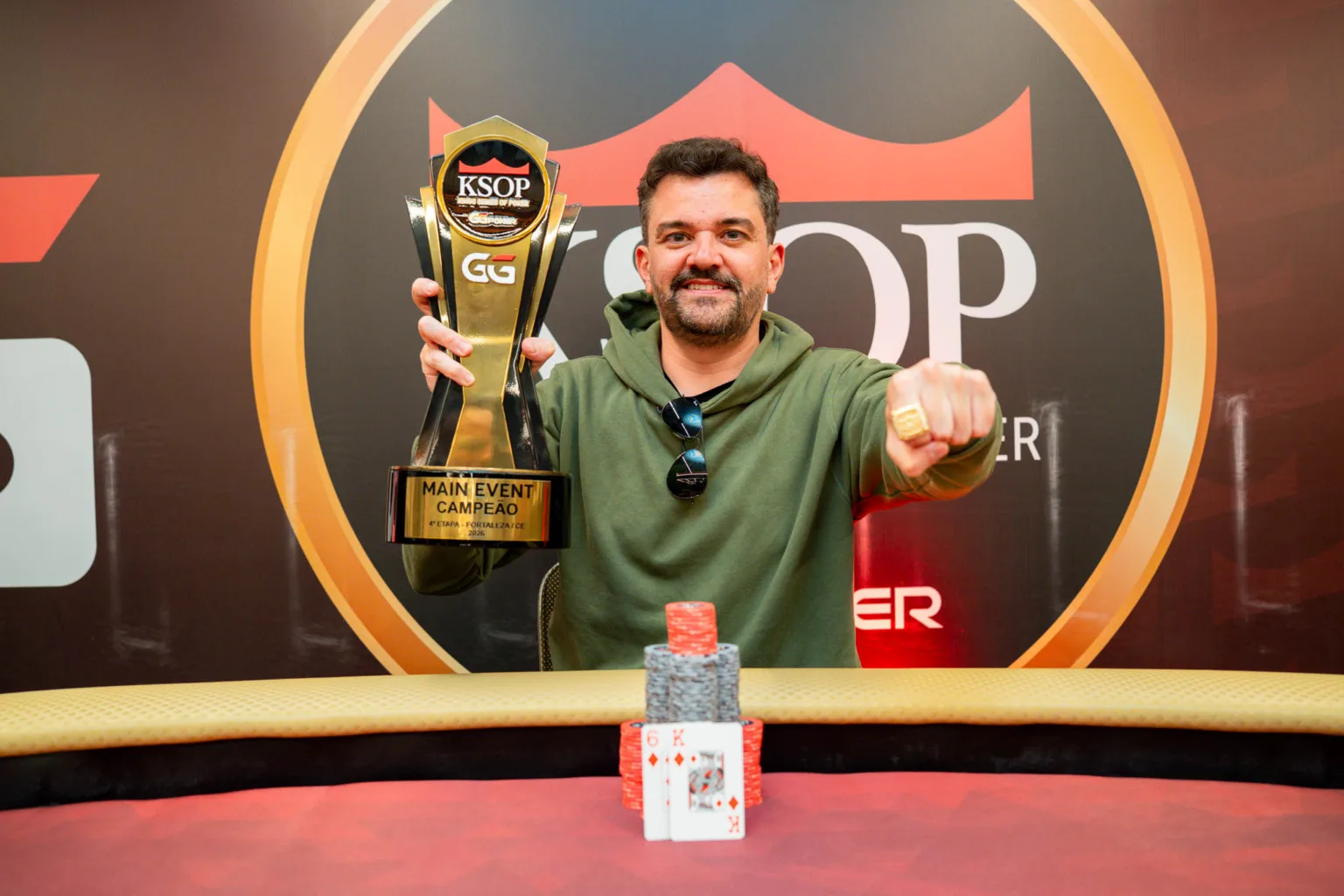 Rafael Caiaffa supera longa mesa final e fatura Main Event do KSOP Fortaleza