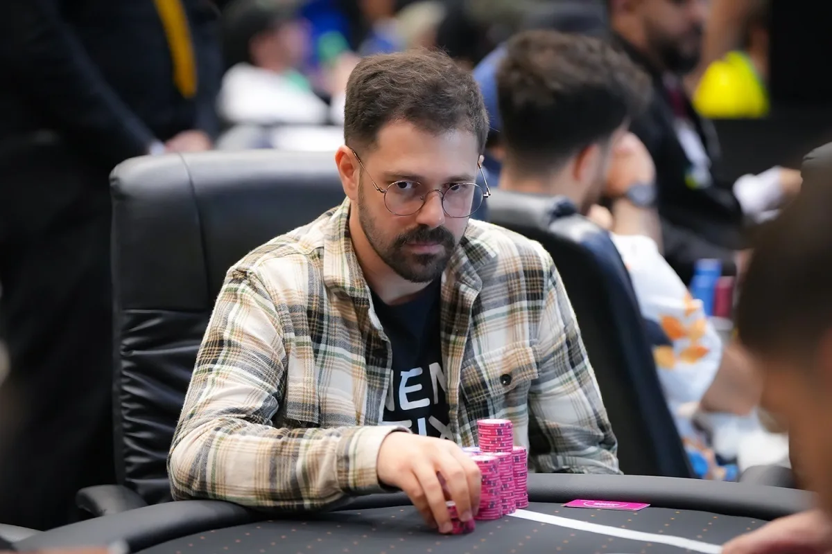 Felipe Boianovsky é vice do Bounty Hunters Super HR no GGPoker