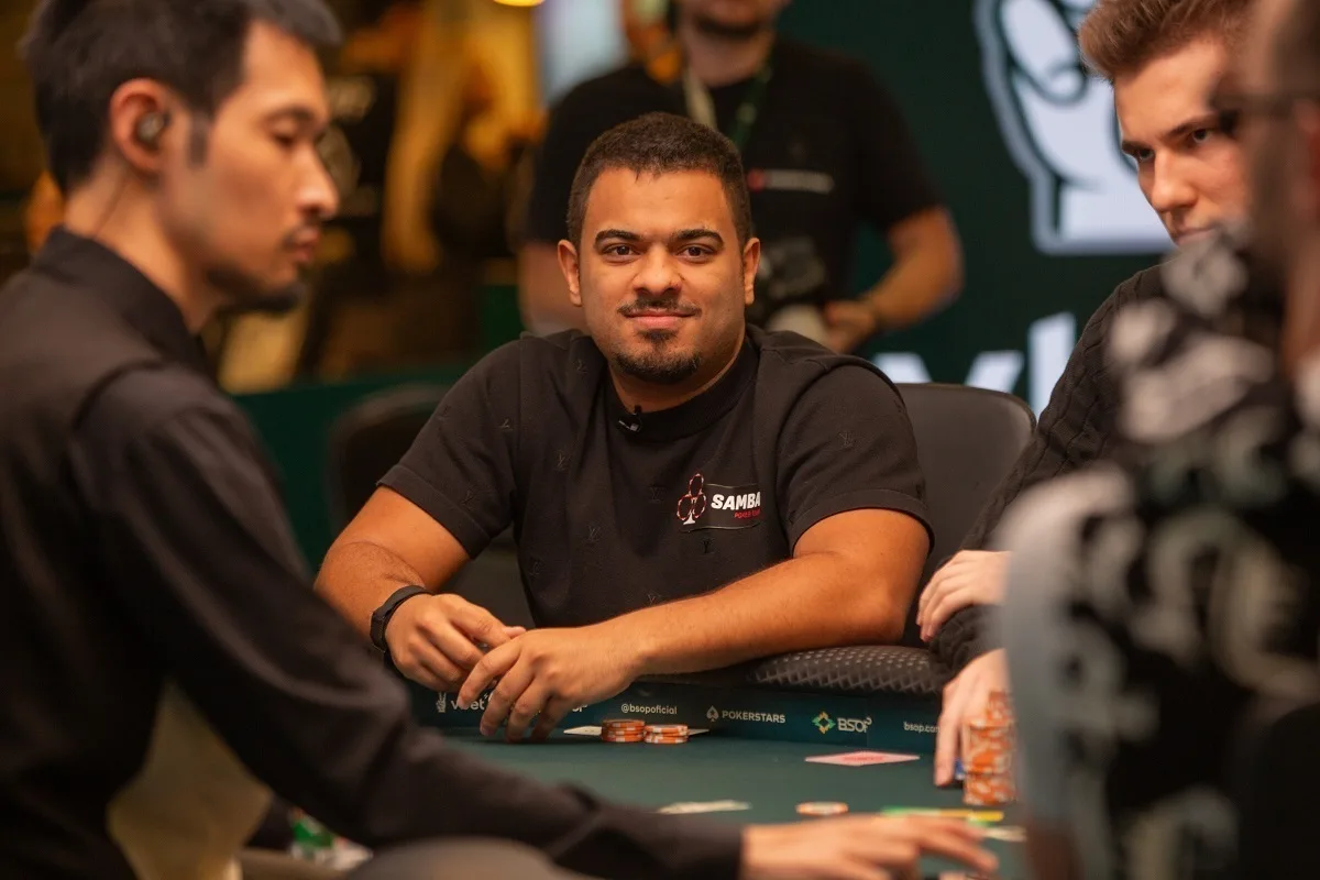 Gabriel Tavares faz heads-up em torneio de US$ 10.300 do WCOOP