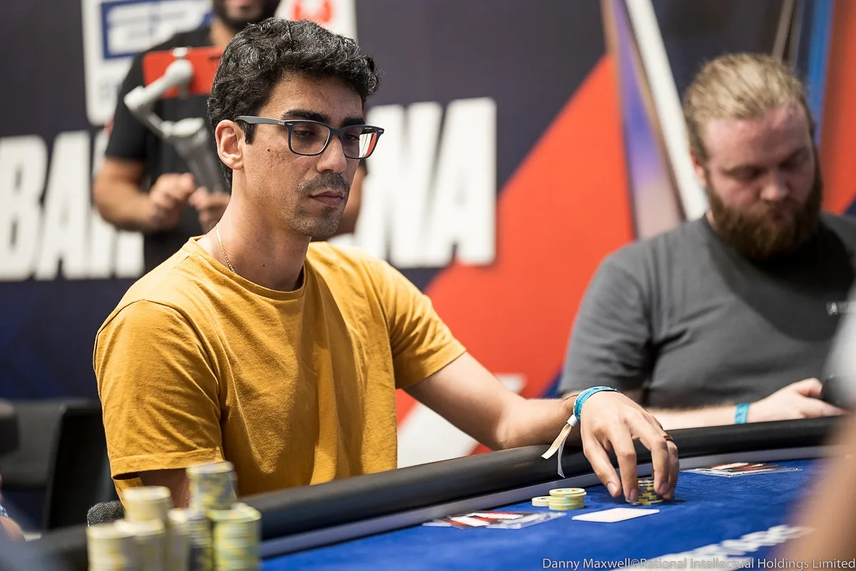 Pablo Brito cai de forma precoce na FT do Main Event da WSOP Online