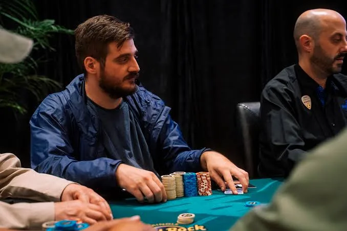 Caio de Lucca brilha na WSOPC com vários ITMs e mesa final