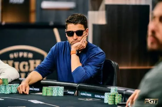 Jeremy Ausmus busca virada histórica e Purple Jacket no Poker Masters