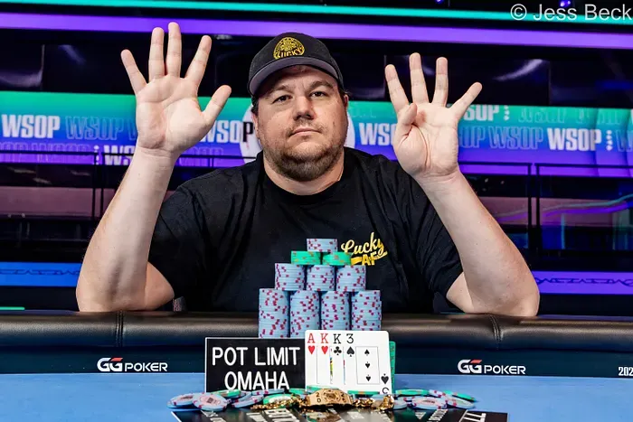Shaun Deeb lidera disputa acirrada pelo Jogador do Ano da WSOP 2026; diferença é de apenas 29 pontos