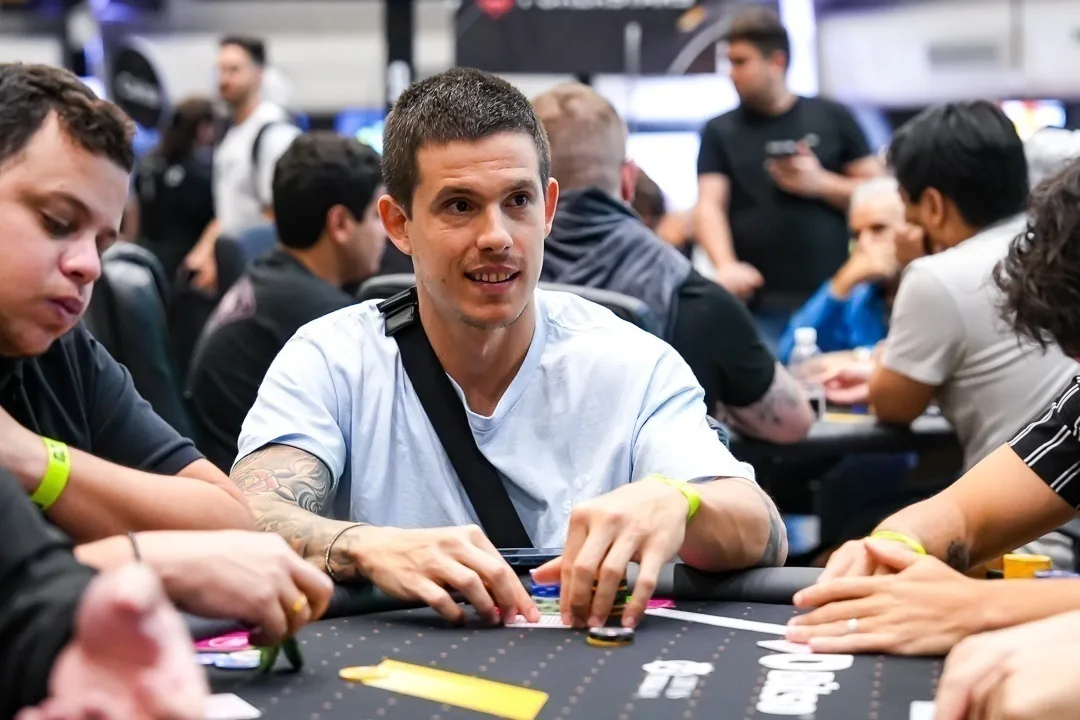 Gustavo Castro é vice-campeão do Evento 4 do APT Online no GGPoker