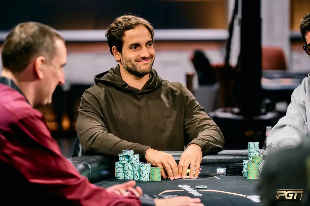 João Simão está entre os seis finalistas do Super High Roller Bowl PLO